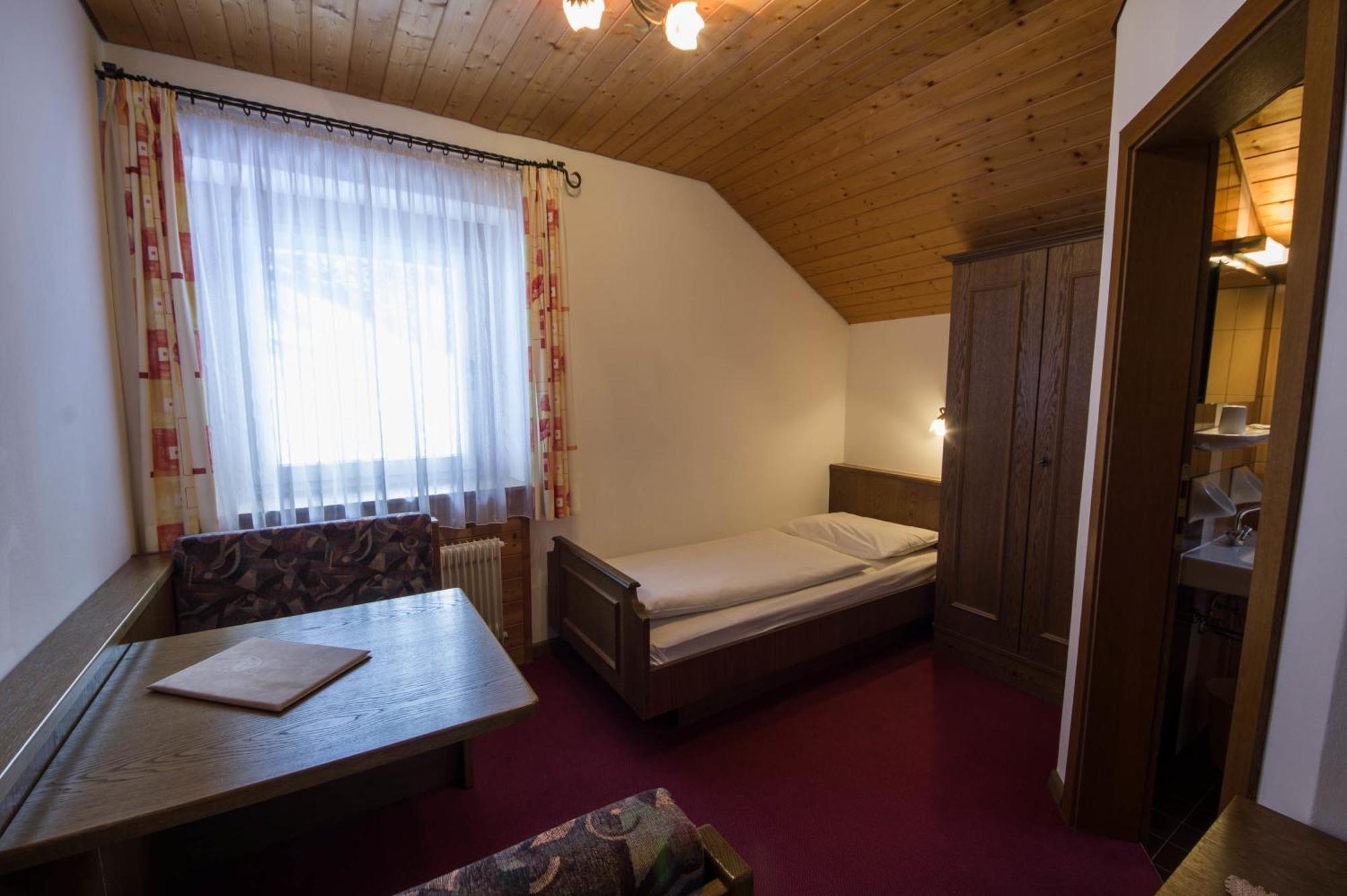 Gasthof Loewen Nova Levante Cameră foto