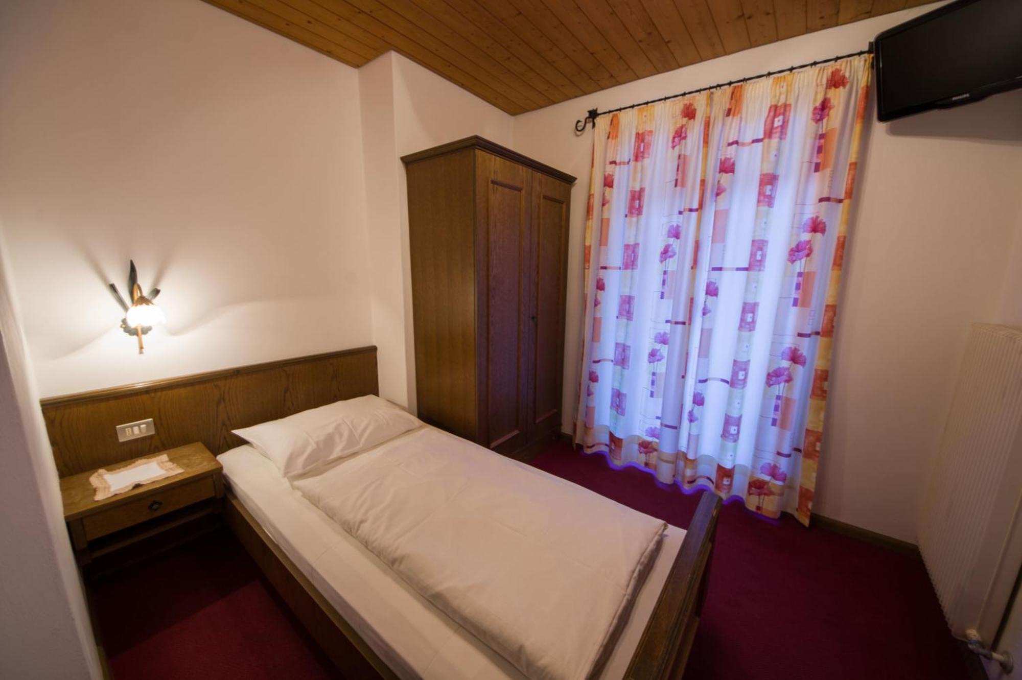 Gasthof Loewen Nova Levante Cameră foto